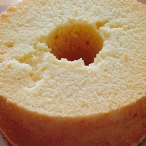 食べきりサイズのシフォンケーキ（14センチ）
